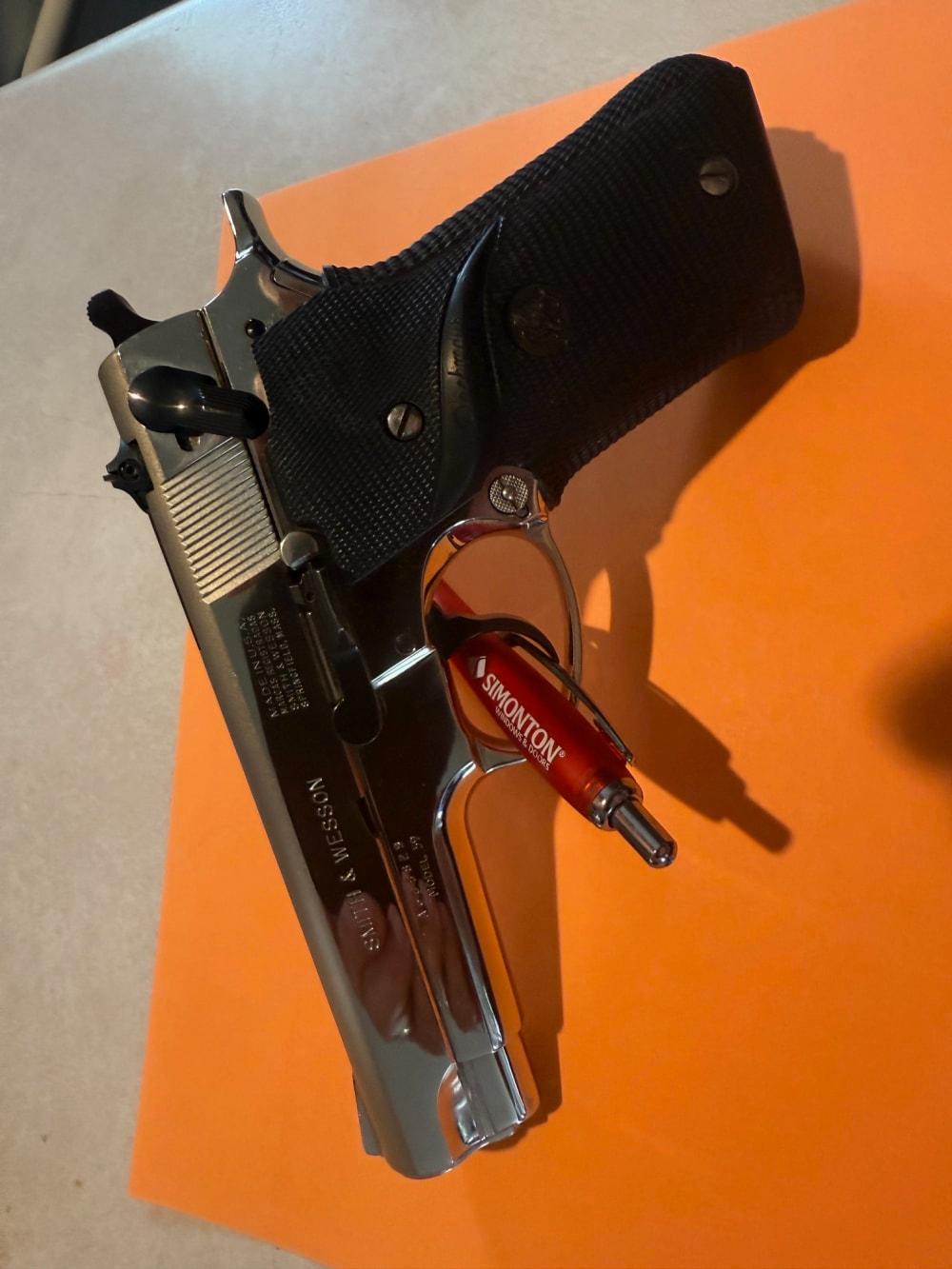 Smith & Wesson Model 59 Nickel 9mm